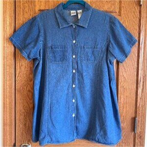 Duo Maternity Button Up Shirt Blue Collared Short Sleeve L